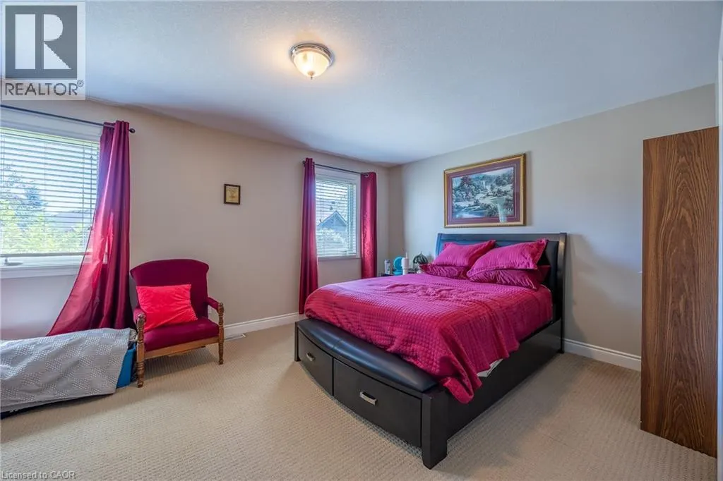 60 WILLOWDALE Crescent