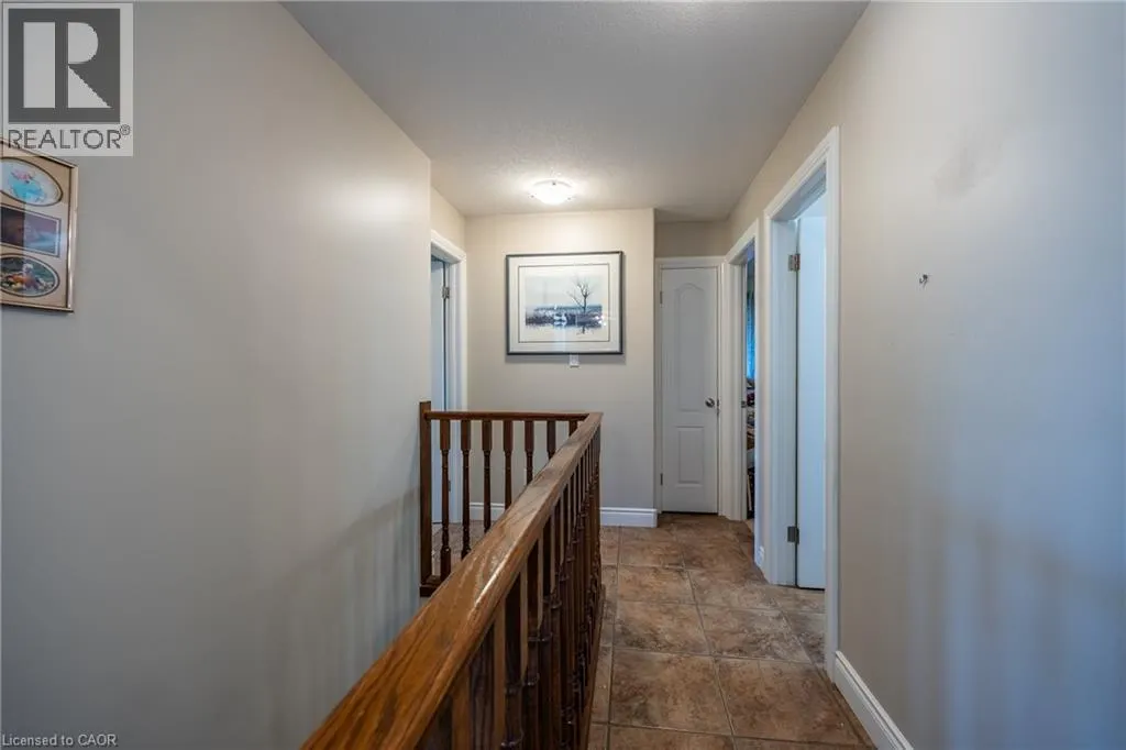 60 WILLOWDALE Crescent