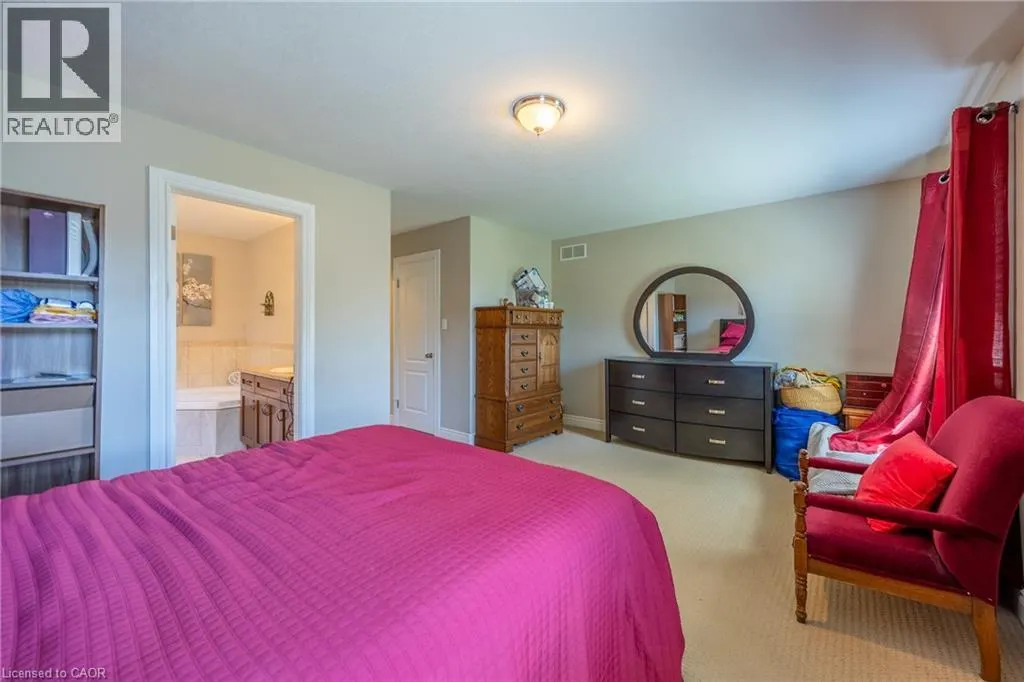 60 WILLOWDALE Crescent