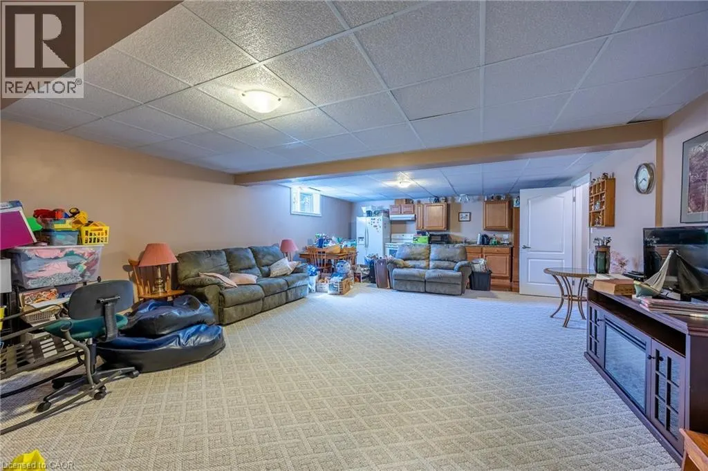 60 WILLOWDALE Crescent