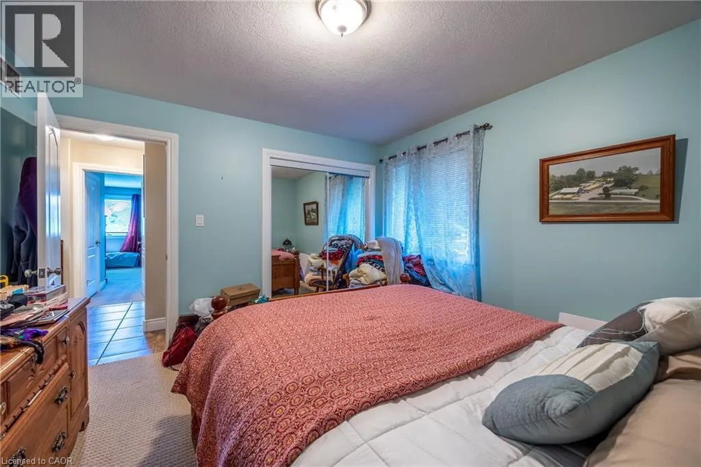 60 WILLOWDALE Crescent