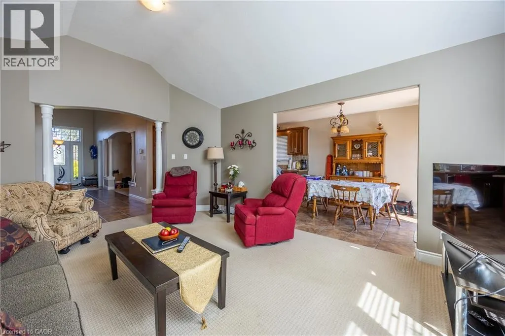 60 WILLOWDALE Crescent