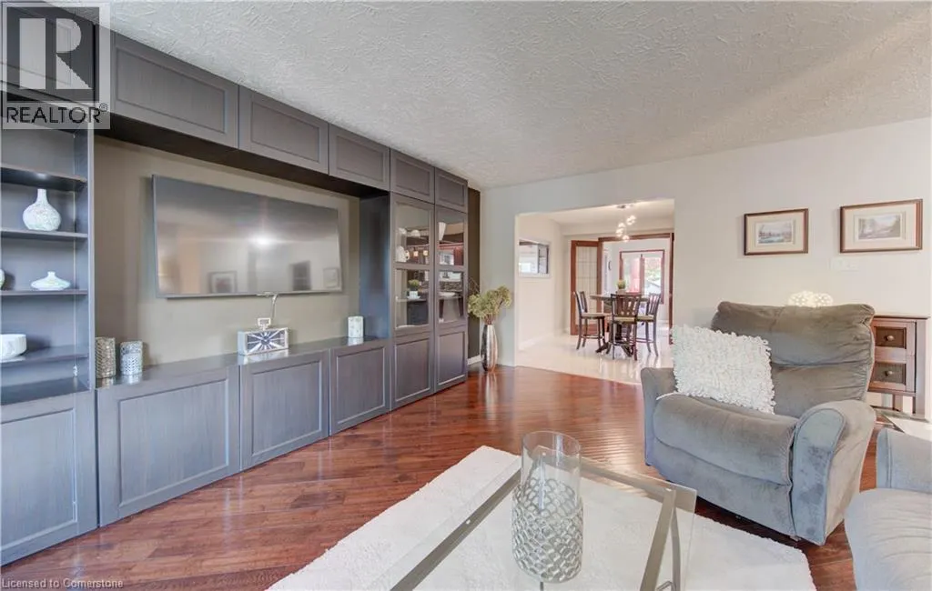 316 COUNTRY HILL Drive