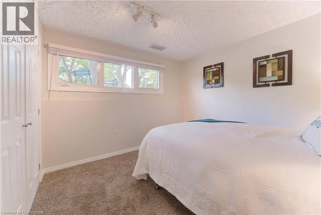 316 COUNTRY HILL Drive