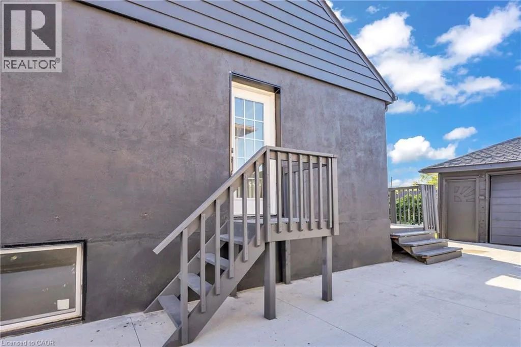 84 AVALON Place