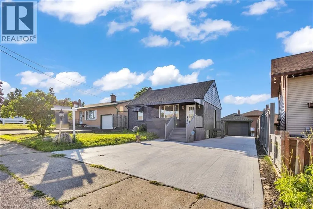 84 AVALON Place
