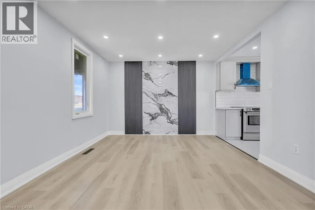 84 AVALON Place