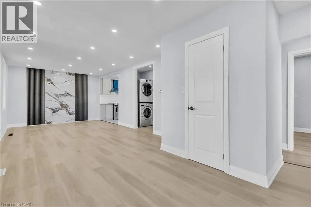 84 AVALON Place