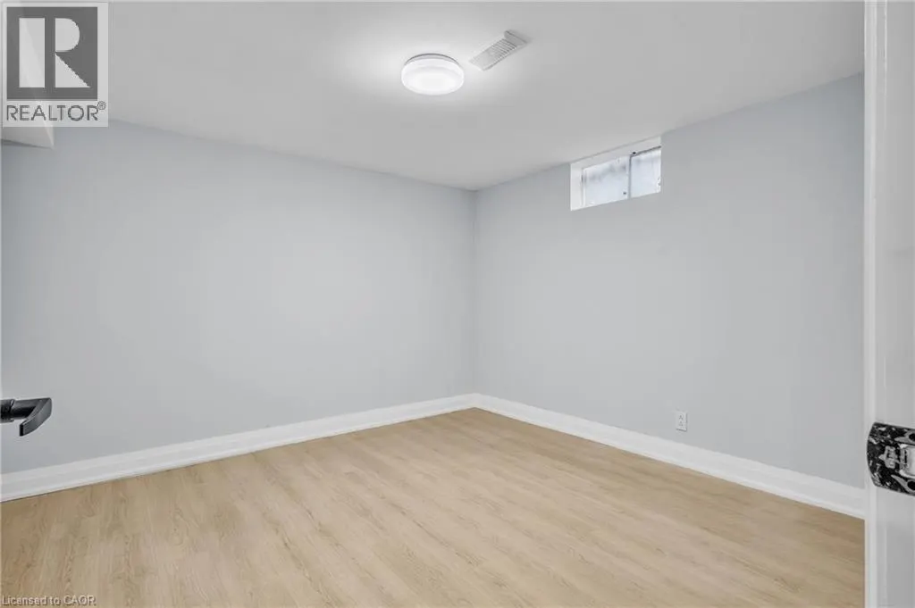 84 AVALON Place