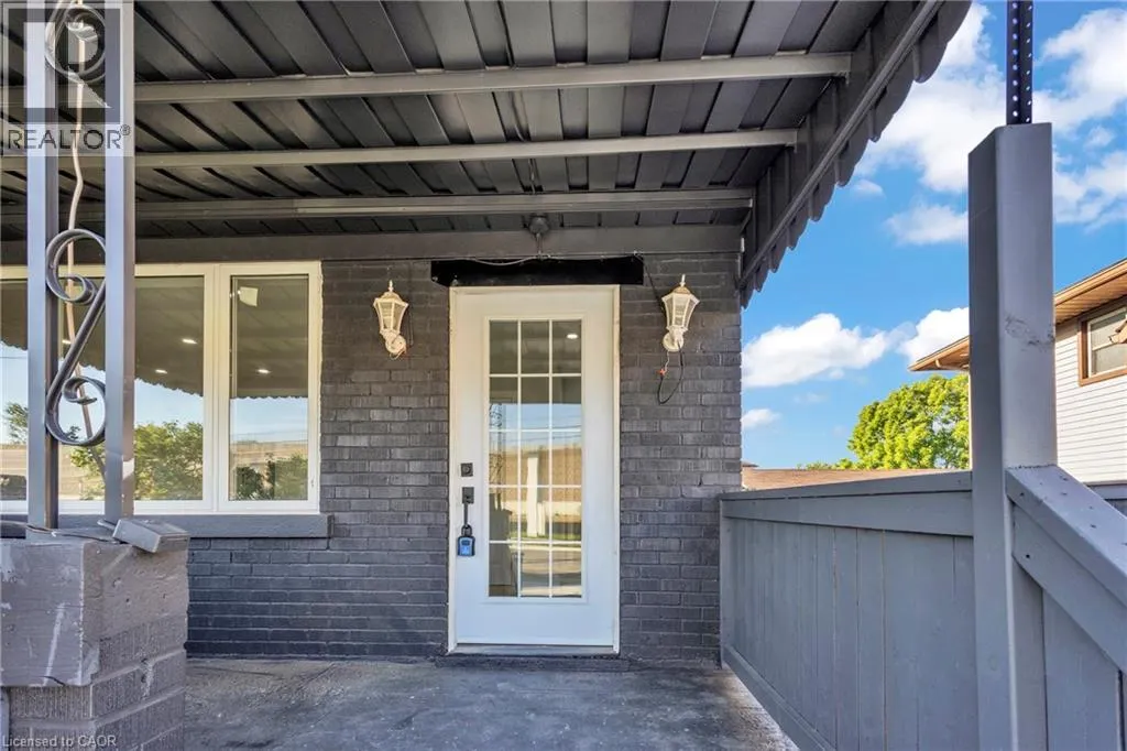 84 AVALON Place
