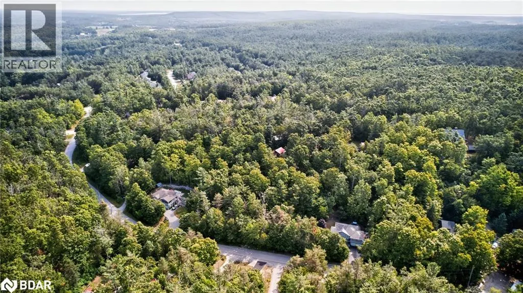 135 HURON WOODS DRIVE Drive