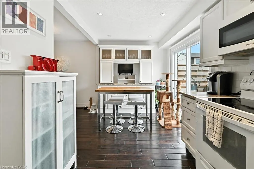 3049 GLENCREST Road Unit# 27, #27