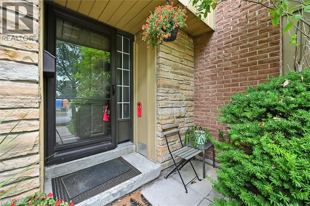 3049 GLENCREST Road Unit# 27, #27