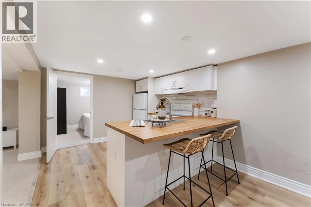 1050 ST. MATTHEW'S Avenue
