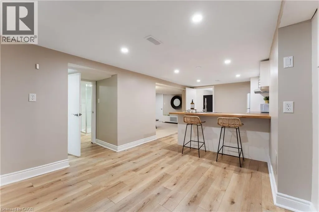 1050 ST. MATTHEW'S Avenue