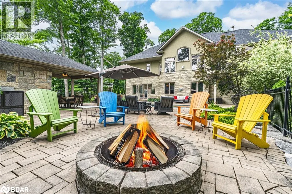 32 GALLAGHER Crescent