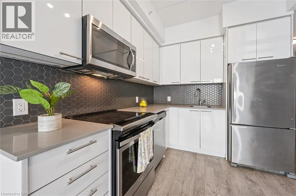 15 PRINCE ALBERT Boulevard Unit# 207, #207
