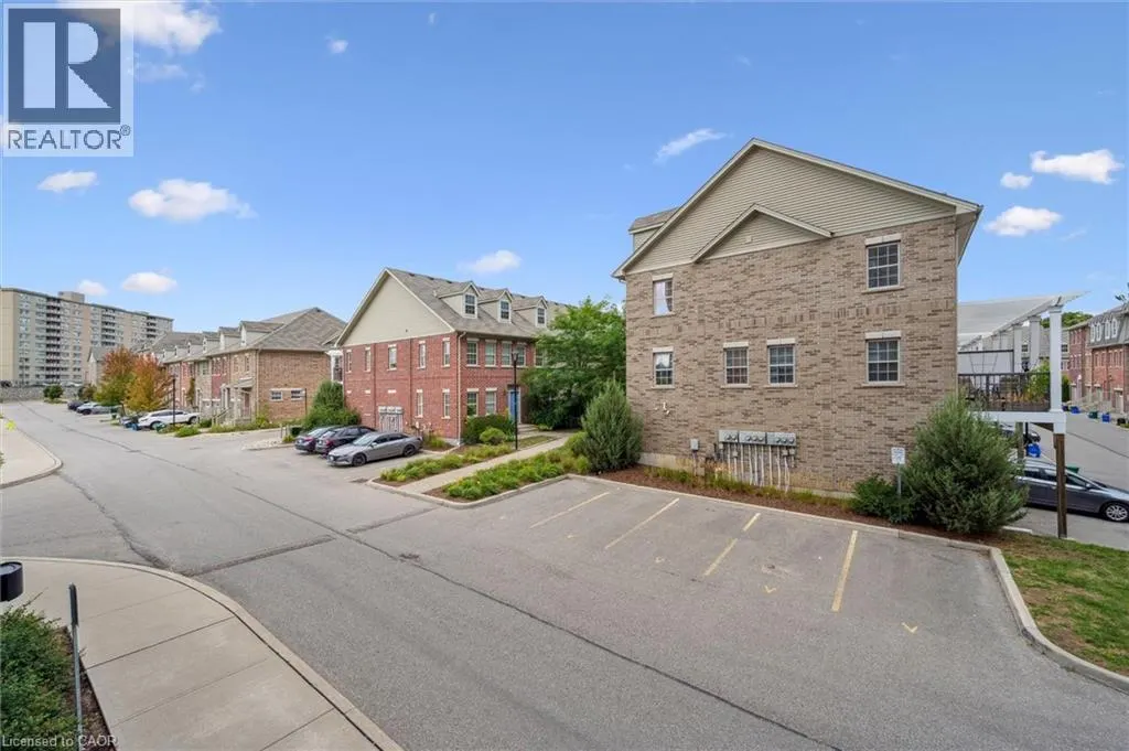 15 PRINCE ALBERT Boulevard Unit# 207, #207