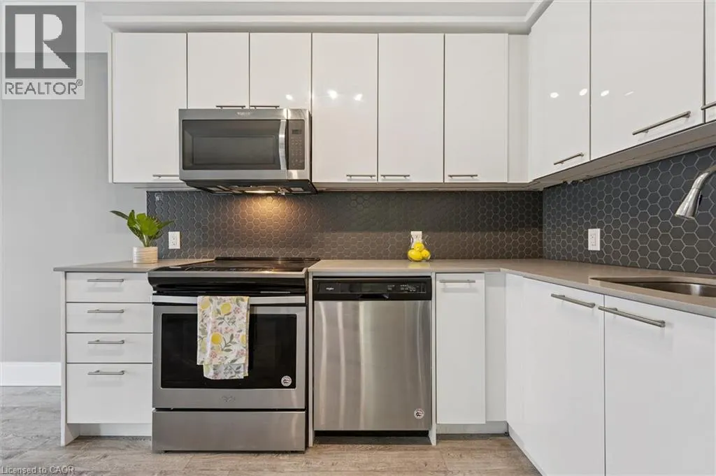15 PRINCE ALBERT Boulevard Unit# 207, #207
