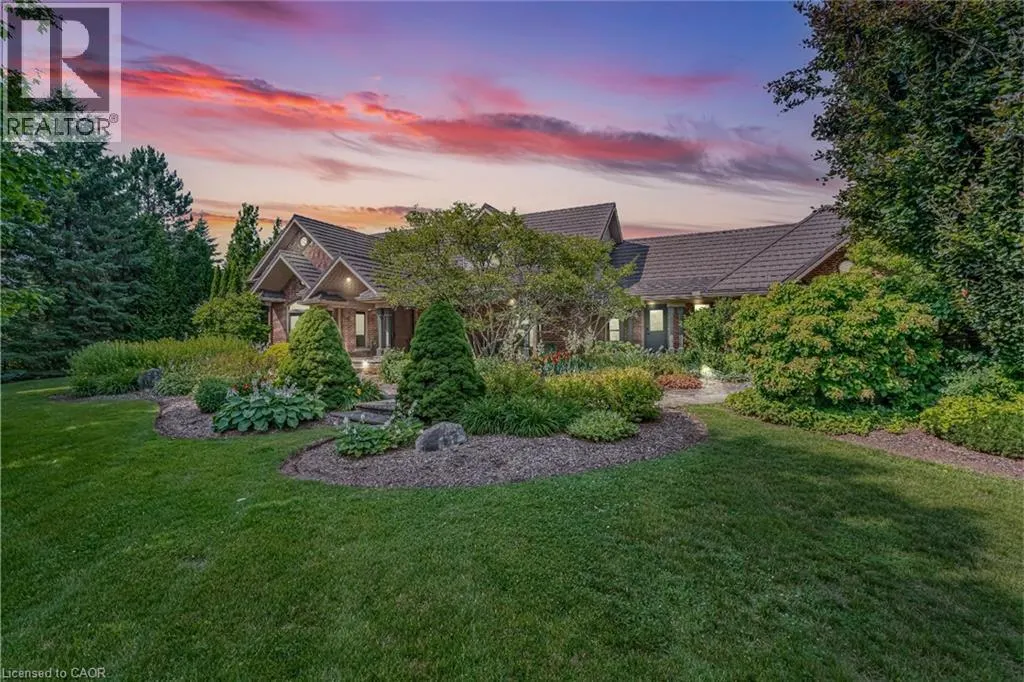 18 FOX RUN Drive
