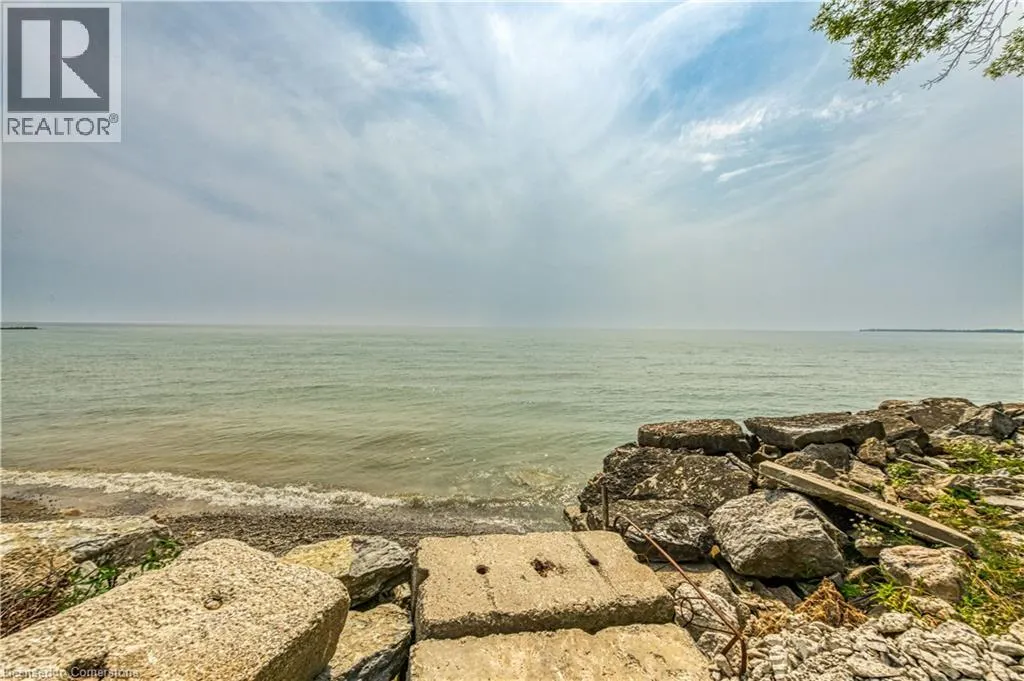 3252 LAKESHORE Road