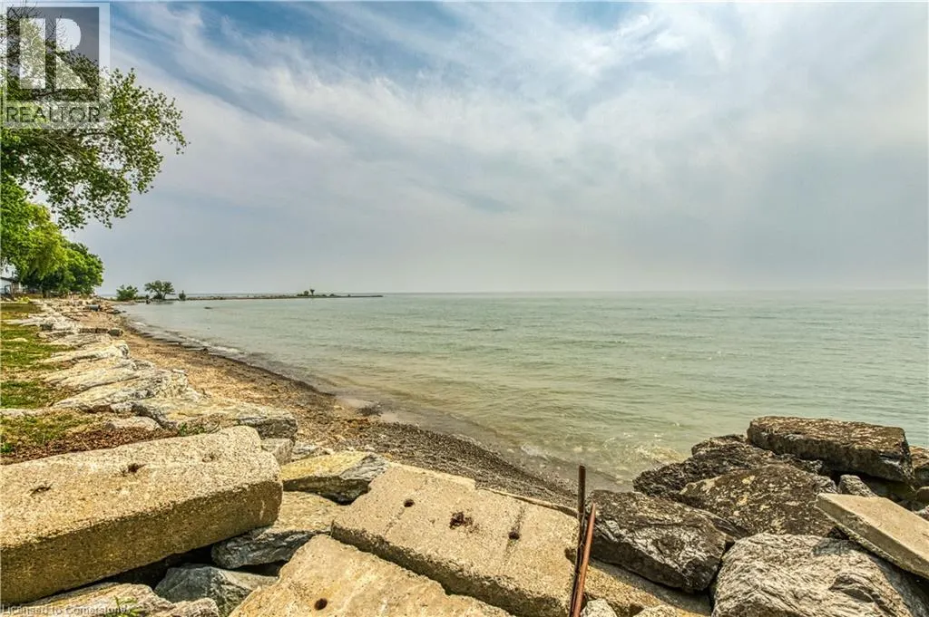 3252 LAKESHORE Road