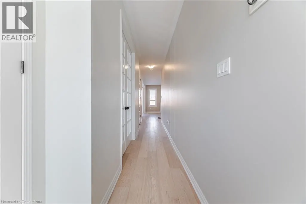 28 PICKETT Place