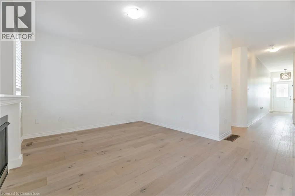 28 PICKETT Place