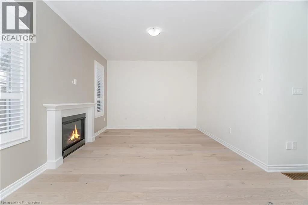 28 PICKETT Place