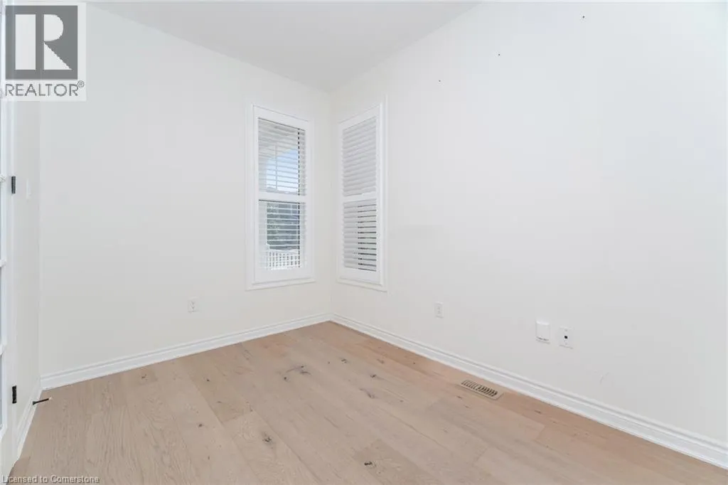 28 PICKETT Place