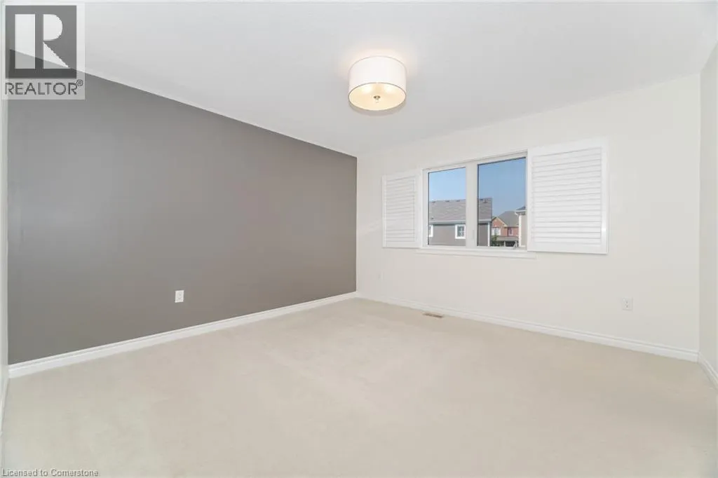 28 PICKETT Place