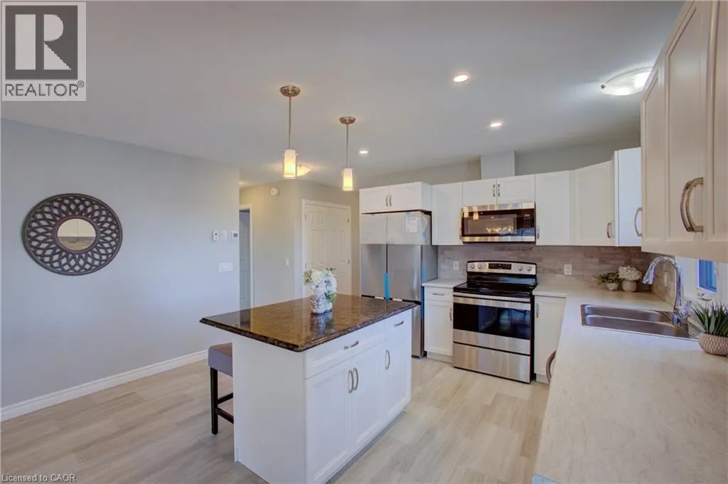 85 LAKE BREEZE Drive