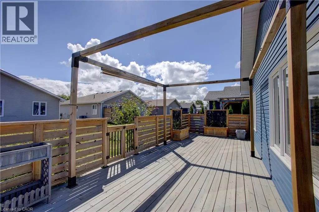 85 LAKE BREEZE Drive