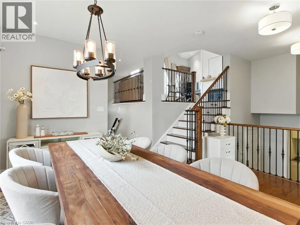 200 GIDDINGS Crescent