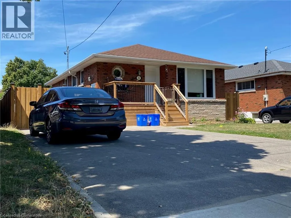 38 WARREN Avenue