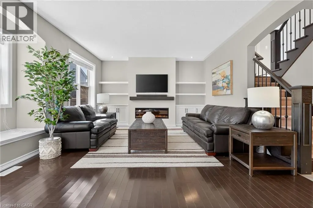 52 TREMAINE Drive