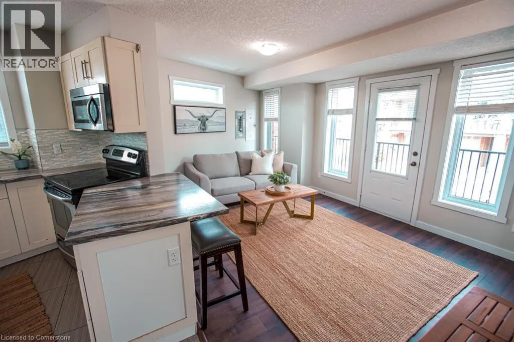 489 EAST Avenue Unit# B, #B