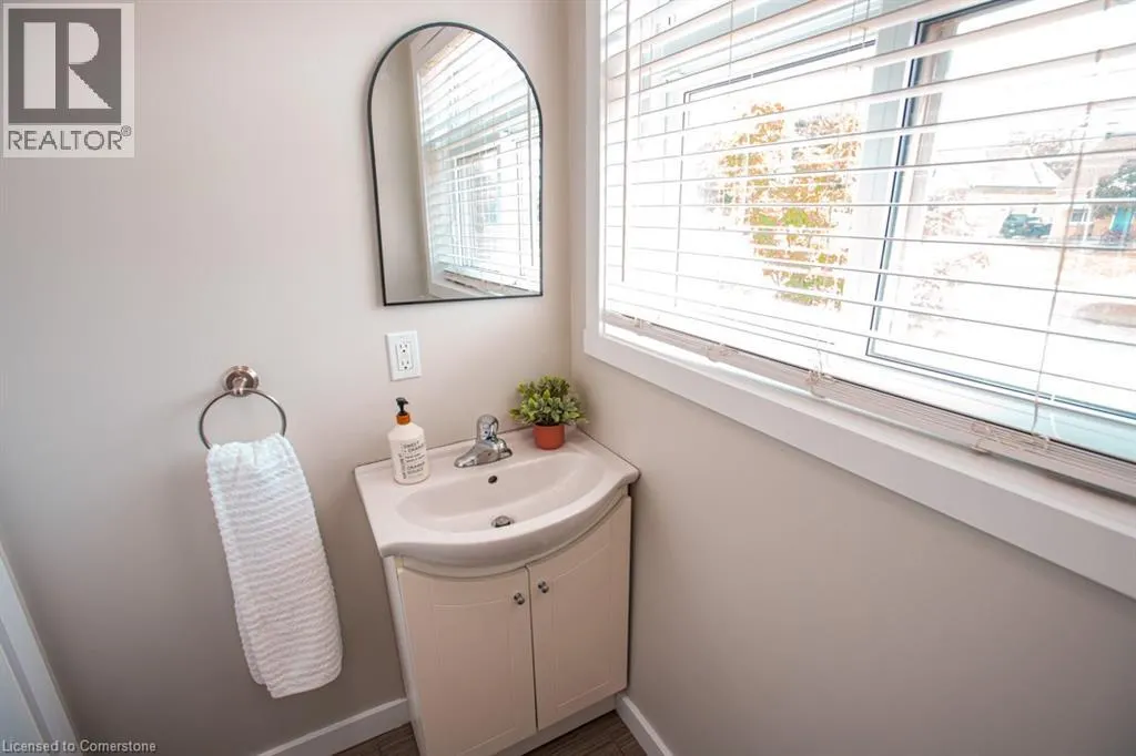 489 EAST Avenue Unit# B, #B