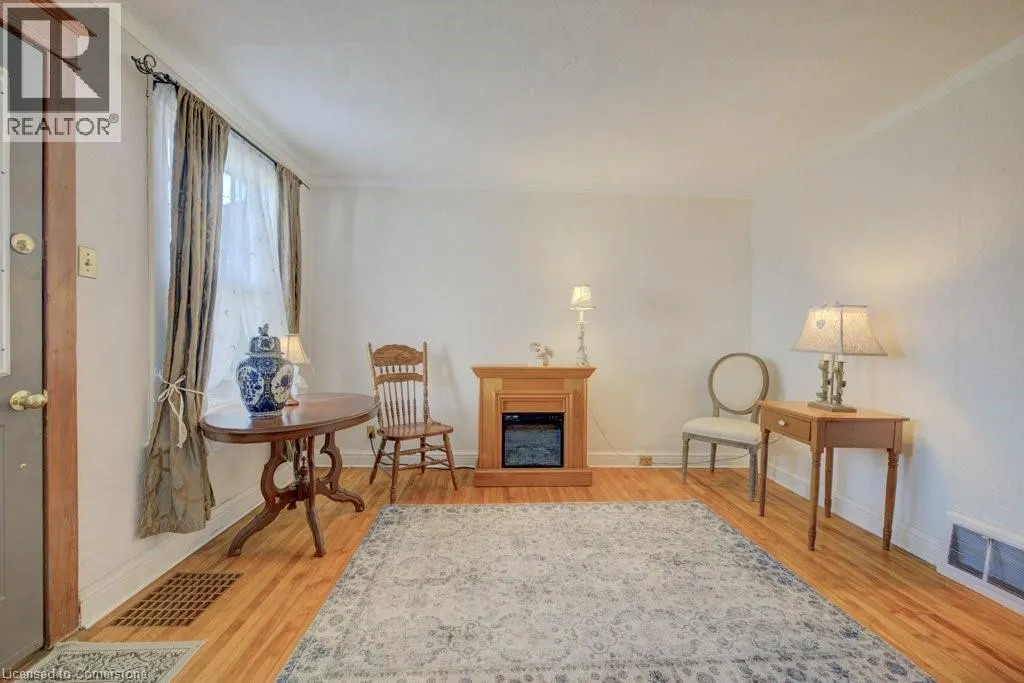 458 UPPER WENTWORTH Street