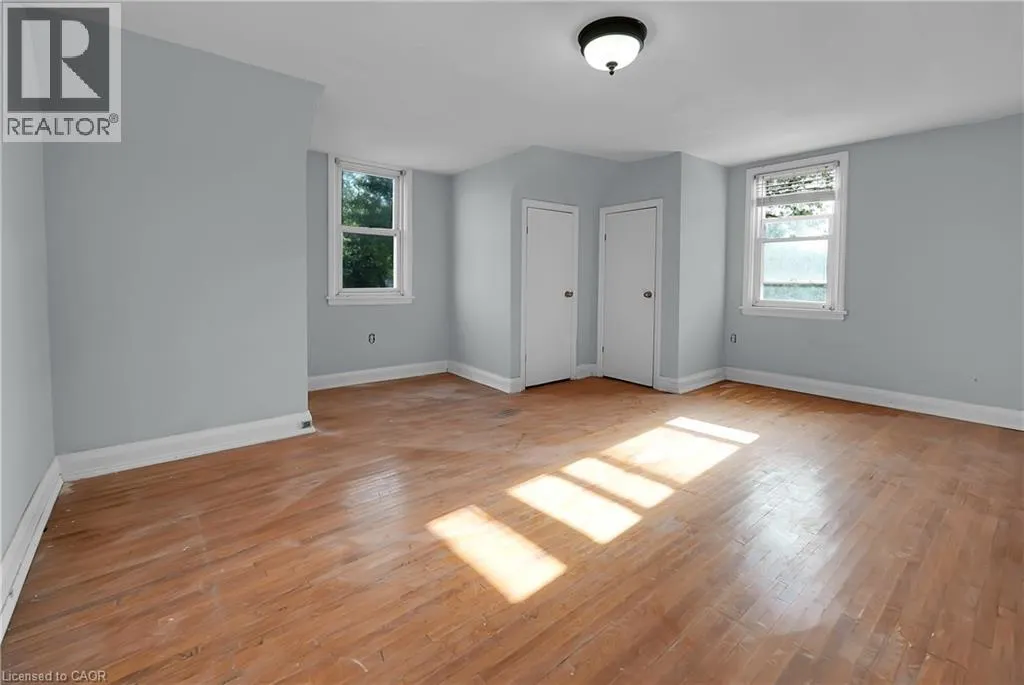 9 ARLINGTON Avenue