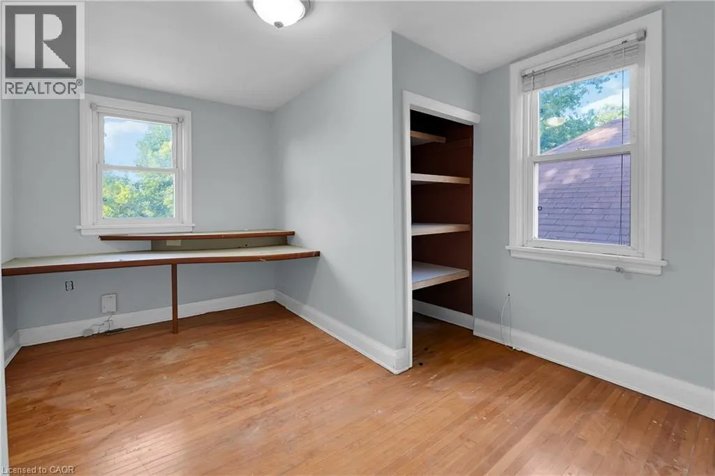 9 ARLINGTON Avenue