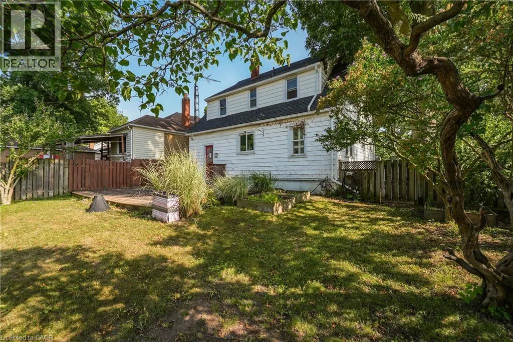 9 ARLINGTON Avenue