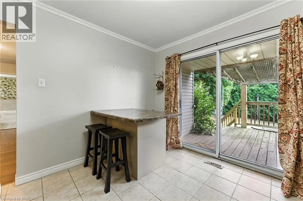 8 EVERGREEN Court