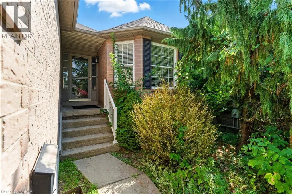 8 EVERGREEN Court