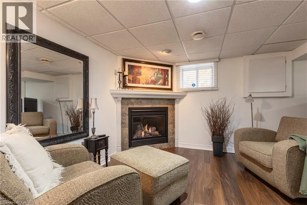 1486 MYRON Drive