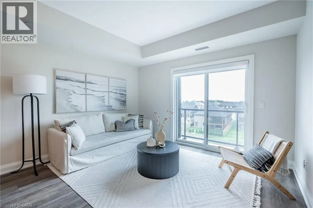 118 SUMMERSIDES Boulevard Unit# 307, #307