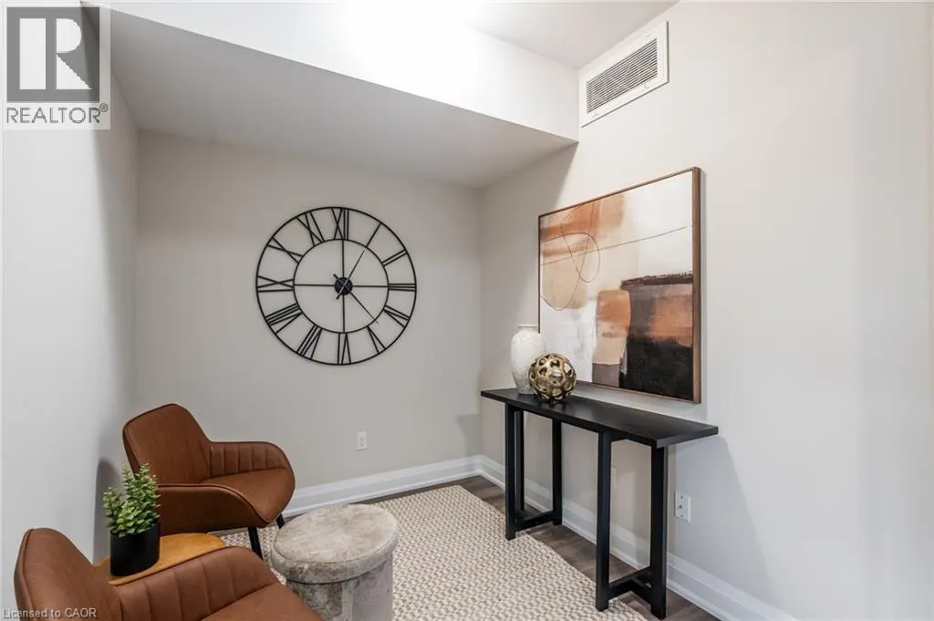 118 SUMMERSIDES Boulevard Unit# 307, #307