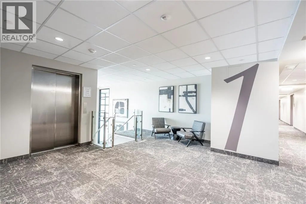 118 SUMMERSIDES Boulevard Unit# 307, #307