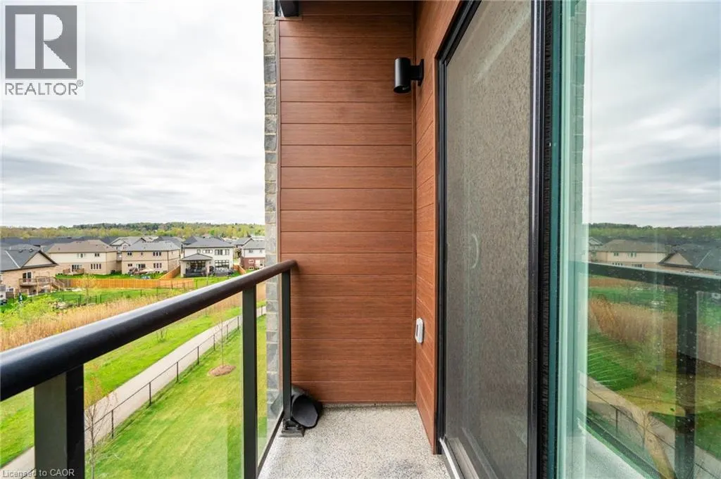 118 SUMMERSIDES Boulevard Unit# 307, #307