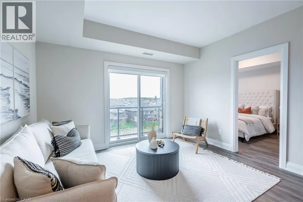 118 SUMMERSIDES Boulevard Unit# 307, #307